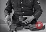 Immagine di Ricevitore-trasmettitore United States USA, 1943, secondo 22 filmato di repertorio 65675032557