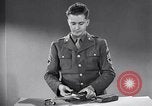 Immagine di Ricevitore-trasmettitore United States USA, 1943, secondo 29 filmato di repertorio 65675032557