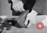 Immagine di Ricevitore-trasmettitore United States USA, 1943, secondo 39 filmato di repertorio 65675032557