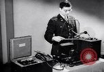 Immagine di Sistema di comunicazione United States USA, 1943, secondo 14 filmato di repertorio 65675032558