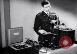 Immagine di Sistema di comunicazione United States USA, 1943, secondo 18 filmato di repertorio 65675032558
