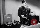 Immagine di Sistema di comunicazione United States USA, 1943, secondo 22 filmato di repertorio 65675032558