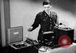 Immagine di Sistema di comunicazione United States USA, 1943, secondo 24 filmato di repertorio 65675032558