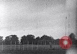 Standbild ein Mann lofted in der Luft von einem Flugzeug Thomasville Georgia United States USA, 1935, aus Sekunde 41 historischem Filmmaterial Videoclip 65675032574