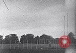 Standbild ein Mann lofted in der Luft von einem Flugzeug Thomasville Georgia United States USA, 1935, aus Sekunde 55 historischem Filmmaterial Videoclip 65675032574