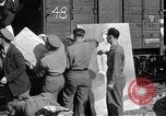 Standbild vertriebene Russen Grimma Deutschland, 1945, aus Sekunde 16 historischem Filmmaterial Videoclip 65675032575