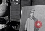 Standbild vertriebene Russen Grimma Deutschland, 1945, aus Sekunde 26 historischem Filmmaterial Videoclip 65675032575