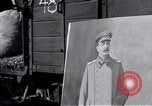 Standbild vertriebene Russen Grimma Deutschland, 1945, aus Sekunde 28 historischem Filmmaterial Videoclip 65675032575