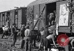 Standbild vertriebene Russen Grimma Deutschland, 1945, aus Sekunde 30 historischem Filmmaterial Videoclip 65675032575