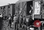 Standbild vertriebene Russen Grimma Deutschland, 1945, aus Sekunde 32 historischem Filmmaterial Videoclip 65675032575