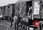 Standbild vertriebene Russen Grimma Deutschland, 1945, aus Sekunde 33 historischem Filmmaterial Videoclip 65675032575