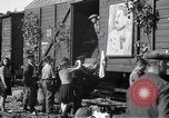 Standbild vertriebene Russen Grimma Deutschland, 1945, aus Sekunde 40 historischem Filmmaterial Videoclip 65675032575