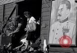 Standbild vertriebene Russen Grimma Deutschland, 1945, aus Sekunde 44 historischem Filmmaterial Videoclip 65675032575