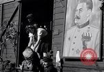 Standbild vertriebene Russen Grimma Deutschland, 1945, aus Sekunde 46 historischem Filmmaterial Videoclip 65675032575