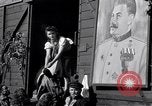 Standbild vertriebene Russen Grimma Deutschland, 1945, aus Sekunde 47 historischem Filmmaterial Videoclip 65675032575
