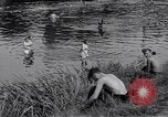 Standbild vertriebene Russen Grimma Deutschland, 1945, aus Sekunde 39 historischem Filmmaterial Videoclip 65675032576