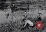 Standbild vertriebene Russen Grimma Deutschland, 1945, aus Sekunde 40 historischem Filmmaterial Videoclip 65675032576