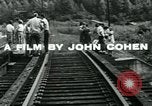 Standbild Evangelium Prediger und Bergarbeiter Kentucky United States USA, 1962, aus Sekunde 14 historischem Filmmaterial Videoclip 65675032597