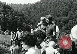 Standbild Evangelium Prediger und Bergarbeiter Kentucky United States USA, 1962, aus Sekunde 17 historischem Filmmaterial Videoclip 65675032597