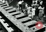 Standbild Evangelium Prediger und Bergarbeiter Kentucky United States USA, 1962, aus Sekunde 46 historischem Filmmaterial Videoclip 65675032597