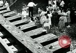 Standbild Evangelium Prediger und Bergarbeiter Kentucky United States USA, 1962, aus Sekunde 48 historischem Filmmaterial Videoclip 65675032597