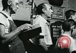 Image Renouveau de l'église fondamentaliste de montagnes des Appalaches Delphia Kentucky USA, 1962, de la seconde 28 séquences d'archives historiques vidéo 65675032602