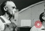 Image Renouveau de l'église fondamentaliste de montagnes des Appalaches Delphia Kentucky USA, 1962, de la seconde 34 séquences d'archives historiques vidéo 65675032602
