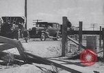Image les agriculteurs américains migrent vers la Californie United States USA, 1936, de la seconde 52 séquences d'archives historiques vidéo 65675032609