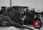 Image les agriculteurs américains migrent vers la Californie United States USA, 1936, de la seconde 55 séquences d'archives historiques vidéo 65675032609