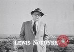 Standbild amerikanische Landwirte Dalhart Texas USA, 1960, aus Sekunde 5 historischem Filmmaterial Videoclip 65675032610