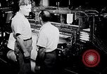 Standbild textile Mill United States USA, 1949, aus Sekunde 41 historischem Filmmaterial Videoclip 65675032620