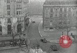 Standbild Dwight D Eisenhower Paris Frankreich, 1951, aus Sekunde 24 historischem Filmmaterial Videoclip 65675032630