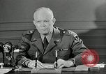 Standbild Dwight D Eisenhower Paris Frankreich, 1951, aus Sekunde 44 historischem Filmmaterial Videoclip 65675032630