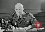 Standbild Dwight D Eisenhower Paris Frankreich, 1951, aus Sekunde 53 historischem Filmmaterial Videoclip 65675032630