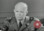 Standbild Dwight D Eisenhower Paris Frankreich, 1951, aus Sekunde 58 historischem Filmmaterial Videoclip 65675032630
