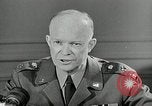 Standbild Dwight D Eisenhower Paris Frankreich, 1951, aus Sekunde 61 historischem Filmmaterial Videoclip 65675032630