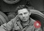 Standbild Us-Panzer und Infanterie im koreanischen Krieg 3 Korea, 1951, aus Sekunde 23 historischem Filmmaterial Videoclip 65675032631