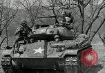 Standbild amerikanische M24 Chaffee Tanks Korea, 1951, aus Sekunde 28 historischem Filmmaterial Videoclip 65675032632