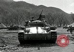 Standbild amerikanische M24 Chaffee Tanks Korea, 1951, aus Sekunde 35 historischem Filmmaterial Videoclip 65675032632