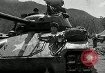 Standbild amerikanische M24 Chaffee Tanks Korea, 1951, aus Sekunde 40 historischem Filmmaterial Videoclip 65675032632