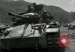 Standbild amerikanische M24 Chaffee Tanks Korea, 1951, aus Sekunde 44 historischem Filmmaterial Videoclip 65675032632