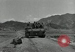 Standbild amerikanische M24 Chaffee Tanks Korea, 1951, aus Sekunde 51 historischem Filmmaterial Videoclip 65675032632