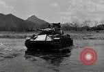 Standbild amerikanische M24 Chaffee Tanks Korea, 1951, aus Sekunde 55 historischem Filmmaterial Videoclip 65675032632