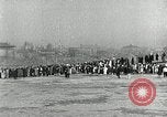 Standbild koreanischen Fluechtlinge Pjöngjang Nordkorea, 1950, aus Sekunde 10 historischem Filmmaterial Videoclip 65675032637