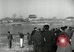 Standbild koreanischen Fluechtlinge Pjöngjang Nordkorea, 1950, aus Sekunde 20 historischem Filmmaterial Videoclip 65675032637