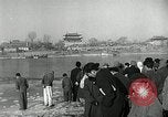 Standbild koreanischen Fluechtlinge Pjöngjang Nordkorea, 1950, aus Sekunde 27 historischem Filmmaterial Videoclip 65675032637