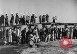 Standbild koreanischen Fluechtlinge Pjöngjang Nordkorea, 1950, aus Sekunde 31 historischem Filmmaterial Videoclip 65675032637