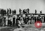 Standbild koreanischen Fluechtlinge Pjöngjang Nordkorea, 1950, aus Sekunde 35 historischem Filmmaterial Videoclip 65675032637