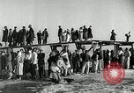 Standbild koreanischen Fluechtlinge Pjöngjang Nordkorea, 1950, aus Sekunde 36 historischem Filmmaterial Videoclip 65675032637