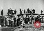 Standbild koreanischen Fluechtlinge Pjöngjang Nordkorea, 1950, aus Sekunde 38 historischem Filmmaterial Videoclip 65675032637